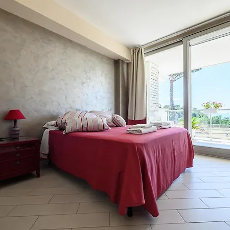 Viale Dei Colli Aminei 10 Apartamento