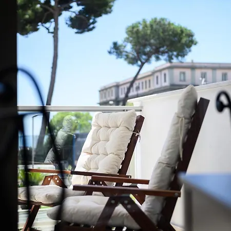 Viale Dei Colli Aminei 10 Apartment