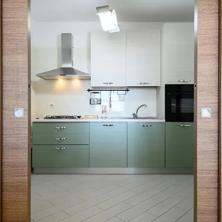 Viale Dei Colli Aminei 10 Apartment Naples