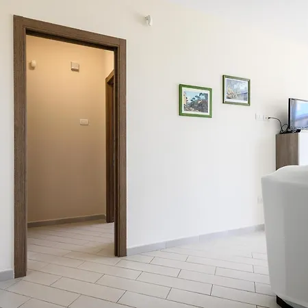 Viale Dei Colli Aminei 10 Apartment Naples